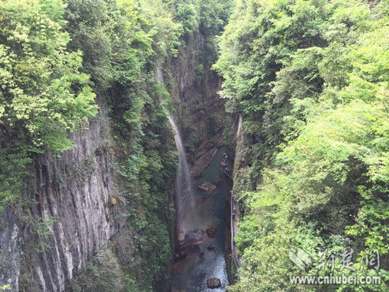 云龙地缝